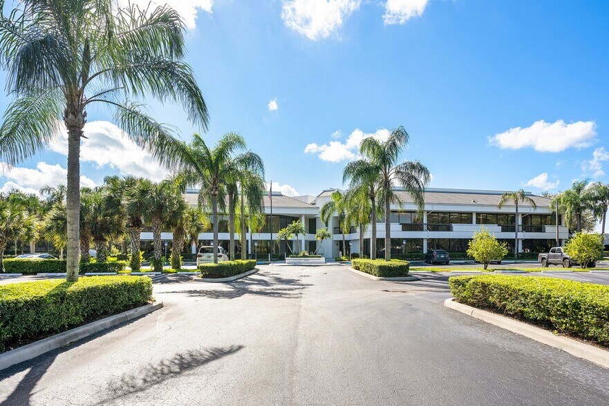 More Photos Of 1100 Northpoint Pky, West Palm Beach Office For Lease