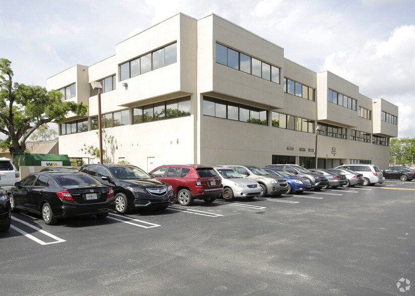 More Photos Of 10669-10689 N Kendall Dr, Miami Unknown For Lease