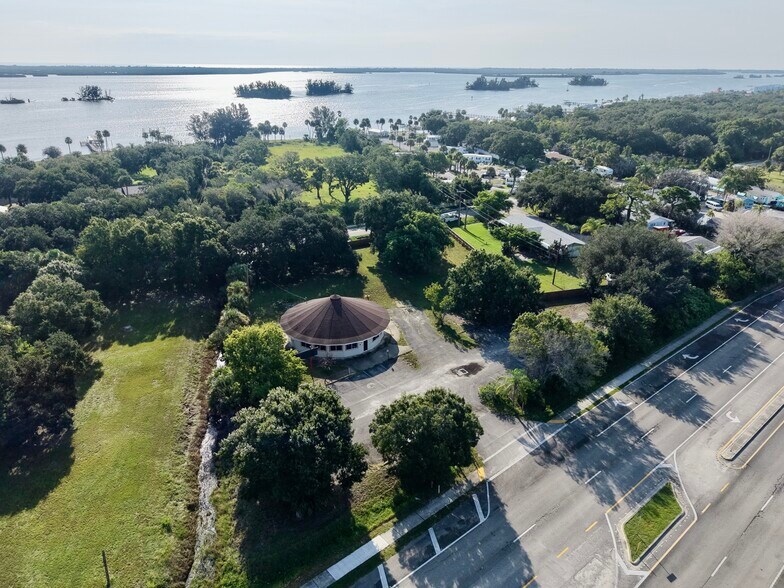 More Photos Of 11390 Us-1 Hwy, Sebastian Restaurant For Sale
