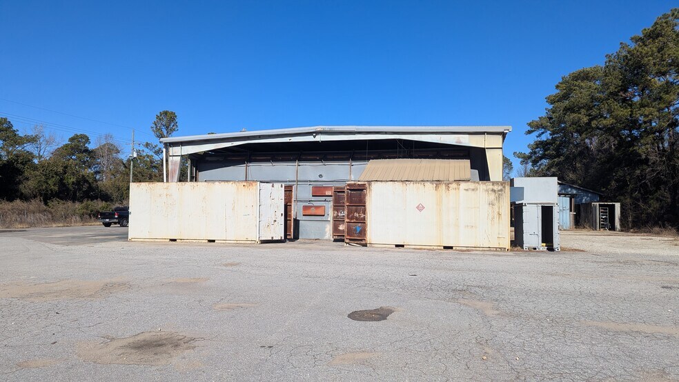 More Photos Of 112 N College Rd, Wilmington Warehouse For Sale