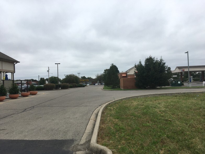 More Photos Of 910 W State St, Trenton Land For Lease