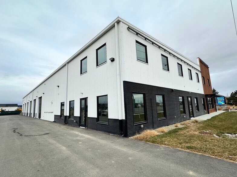 More Photos Of 1450 S 32nd St W, Billings Warehouse For Sale