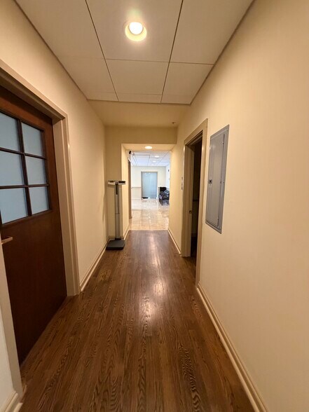 More Photos Of 114 Old York Rd, Jenkintown Office Residential For Lease