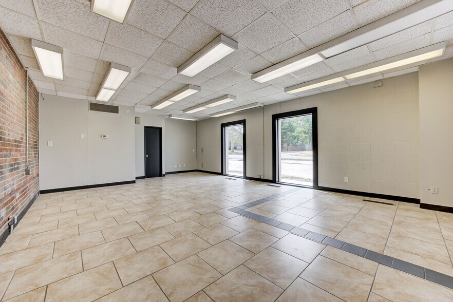 More Photos Of 324 N 19th St, Guthrie Office For Sale