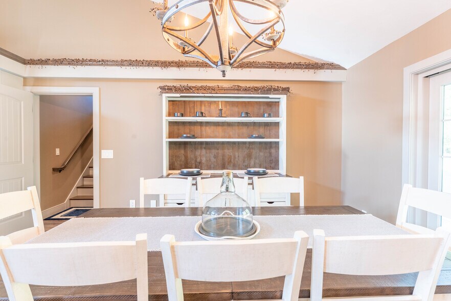 More Photos Of 110 Wauregan Rd, Canterbury Flex For Sale