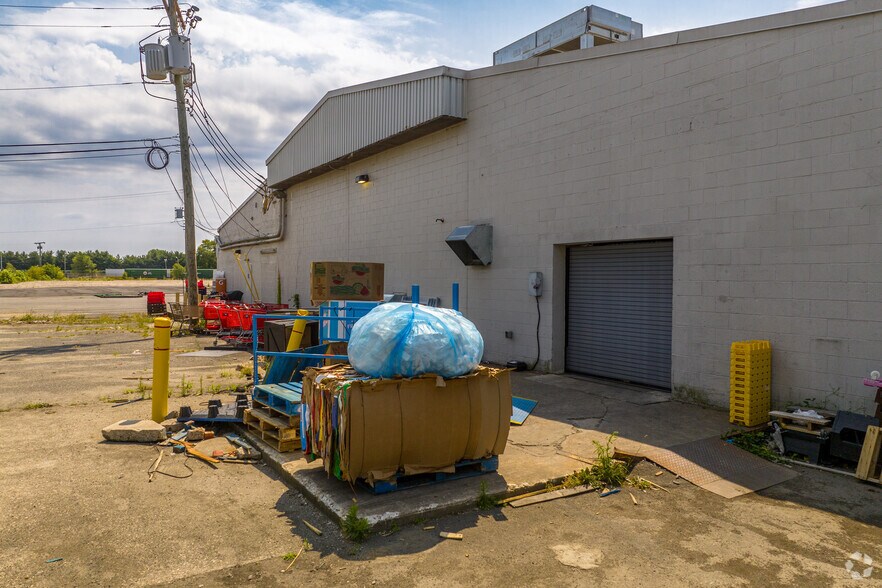 More Photos Of 545 W Broad St, Paulsboro Storefront For Sale