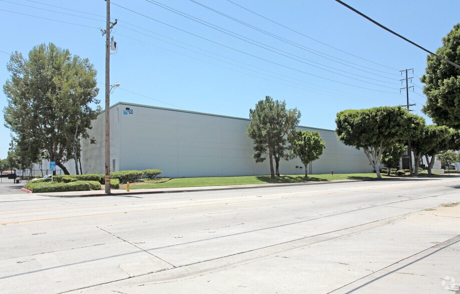 More Photos Of 5500 E Slauson Ave, Commerce Warehouse For Lease