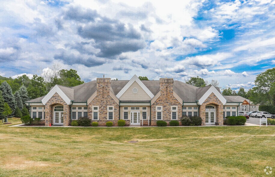 More Photos Of 784-792 Chimney Rock Rd, Martinsville Medical For Lease