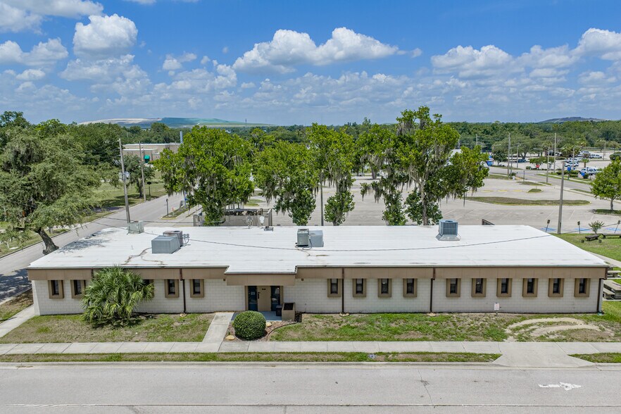 Primary Photo Of 215 Mary Reckeweg Way, Bartow Office For Sale