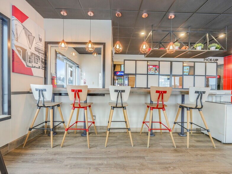 More Photos Of 51 Kaska Rd, Sherwood Park Fast Food For Sale