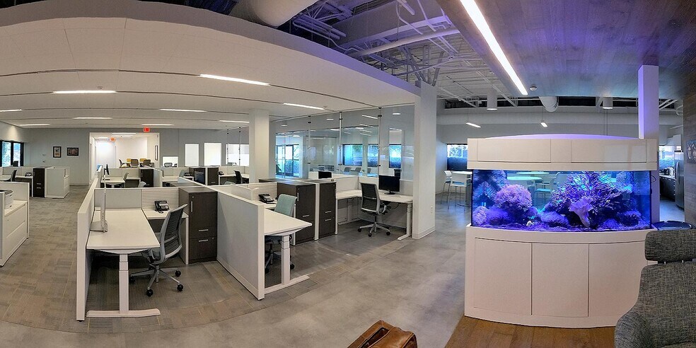 More Photos Of 421 Minuet Ln, Charlotte Office For Sale