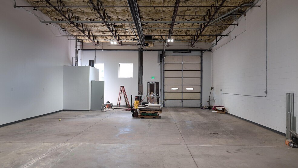 More Photos Of 5757 Arapahoe Ave, Boulder Warehouse For Lease