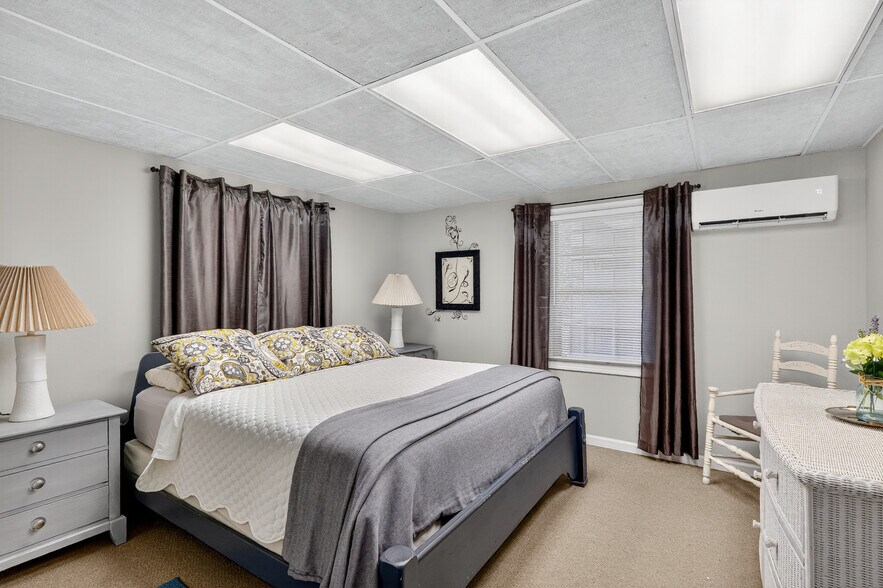 More Photos Of 178 S Caldwell St, Brevard Specialty For Sale