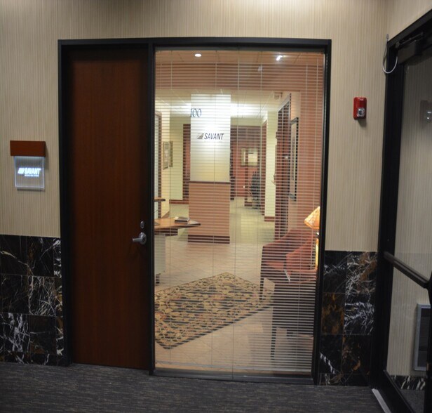 More Photos Of 1730 Park St, Naperville Office For Sale