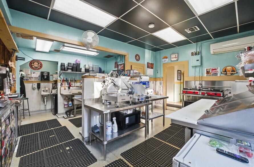 More Photos Of 589 Main St, Placerville Restaurant For Sale