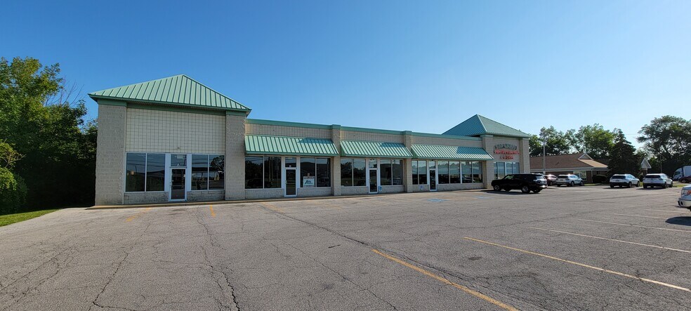 More Photos Of 2853-2865 E Harbor Rd, Port Clinton Unknown For Lease