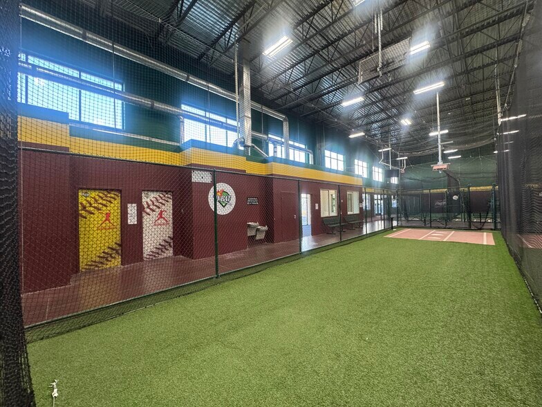 More Photos Of 15856 S Rockwell Park Cv, Herriman Industrial For Lease