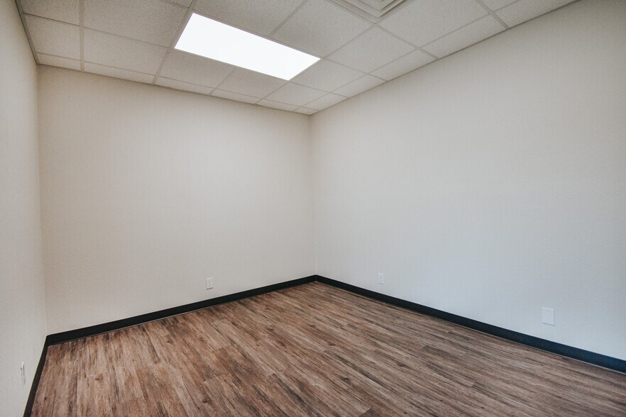 More Photos Of 4104 Houston Hwy, Victoria General Retail For Sale