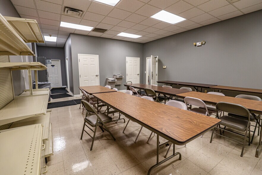 More Photos Of , Paducah Unknown For Sale