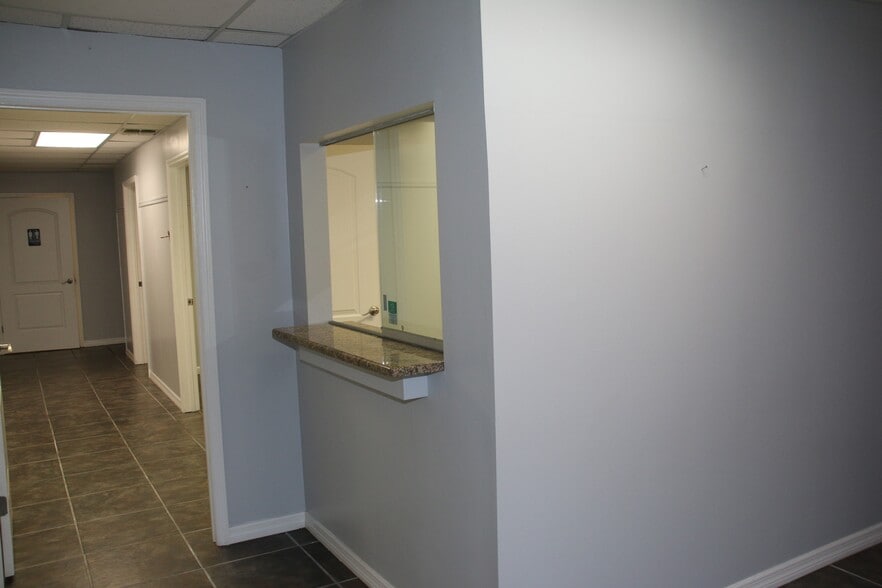 More Photos Of 1301 Beville Rd, Daytona Beach Medical For Sale