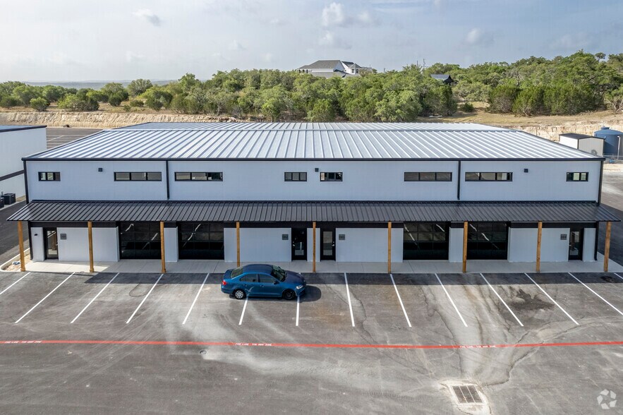 More Photos Of 529 E US HWY, Boerne Unknown For Lease