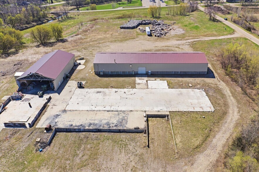 More Photos Of 24104 755th Ave, Albert Lea Warehouse For Sale