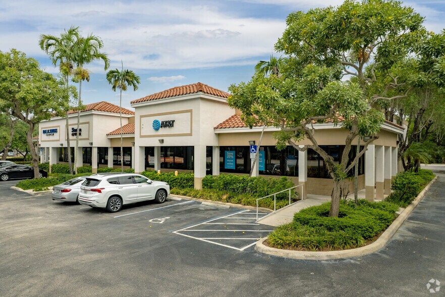 Primary Photo Of 12201-12231 W Sunrise Blvd, Plantation Freestanding For Lease