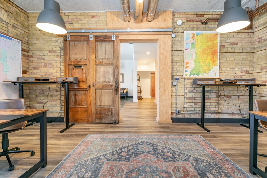 More Photos Of 1032 E Wayne St, South Bend Loft Creative Space For Lease