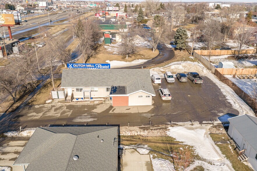 More Photos Of 1731 N 13th St, Bismarck General Retail For Sale