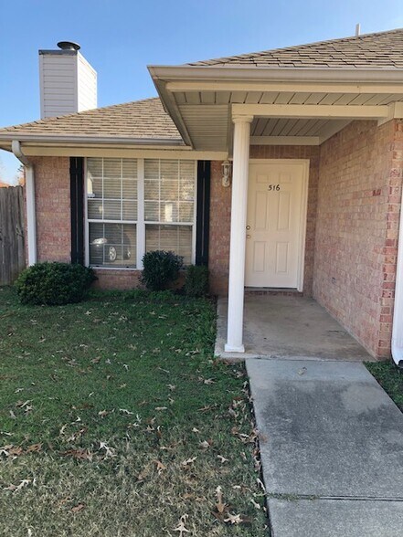 More Photos Of 701 Champion Pl, Texarkana Multifamily For Sale
