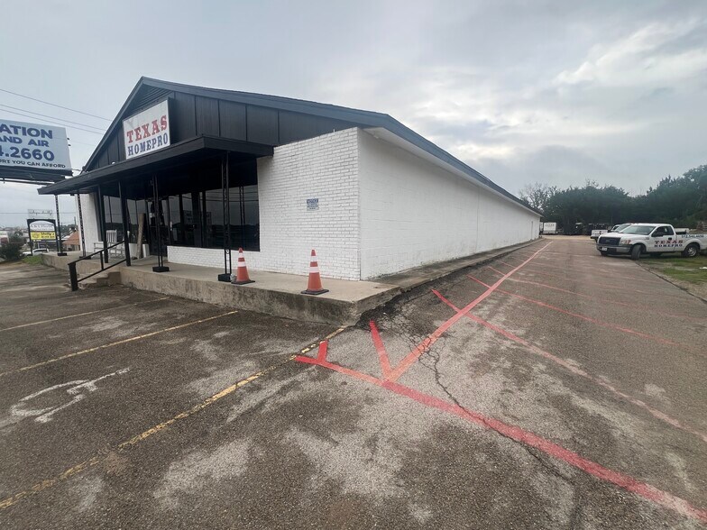 More Photos Of 401 W Us-190 Hwy, Copperas Cove Freestanding For Sale