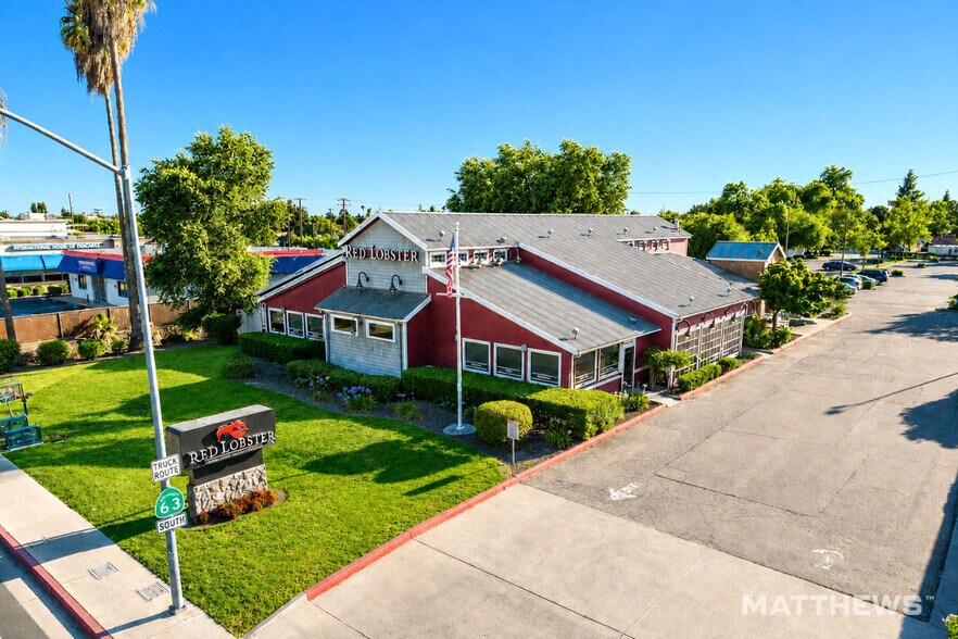 More Photos Of 1545 S Mooney Blvd, Visalia Restaurant For Sale