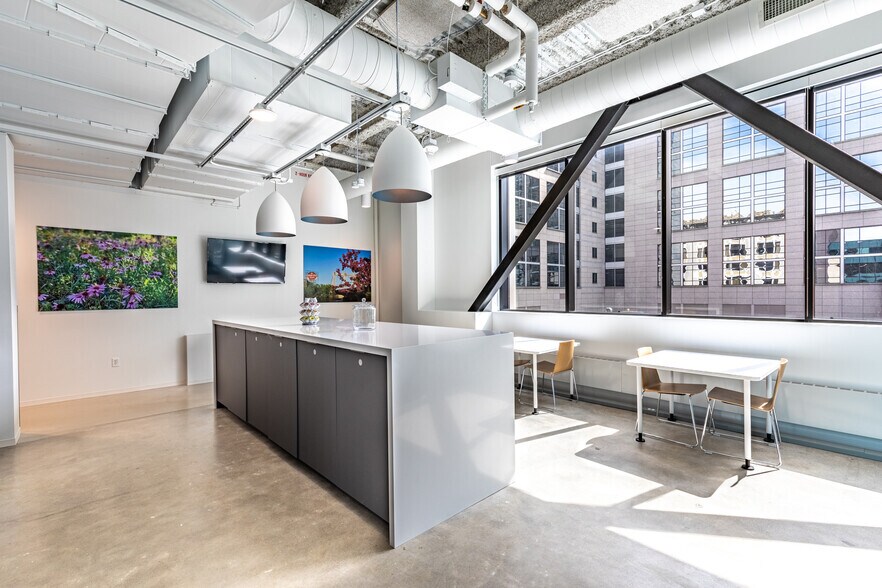 More Photos Of 428 Minnesota St, Saint Paul Office For Lease
