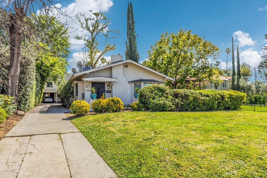 More Photos Of 1562 N Lake Ave, Pasadena Apartments For Sale