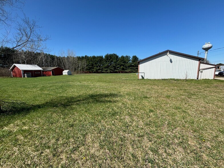 More Photos Of 5684 E Broadway Rd, Mount Pleasant Auto Salvage Facility For Sale