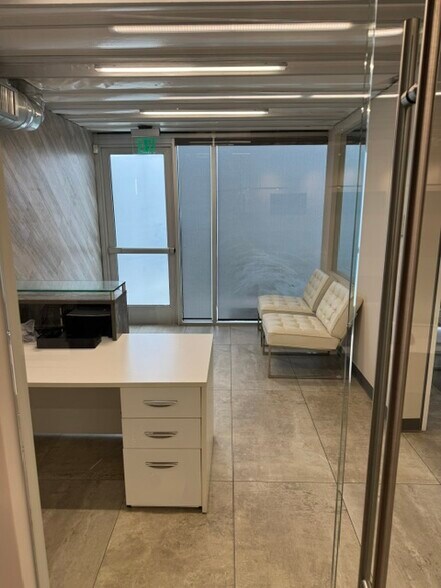 More Photos Of 823 N Harbor Blvd, Fullerton Medical For Sale