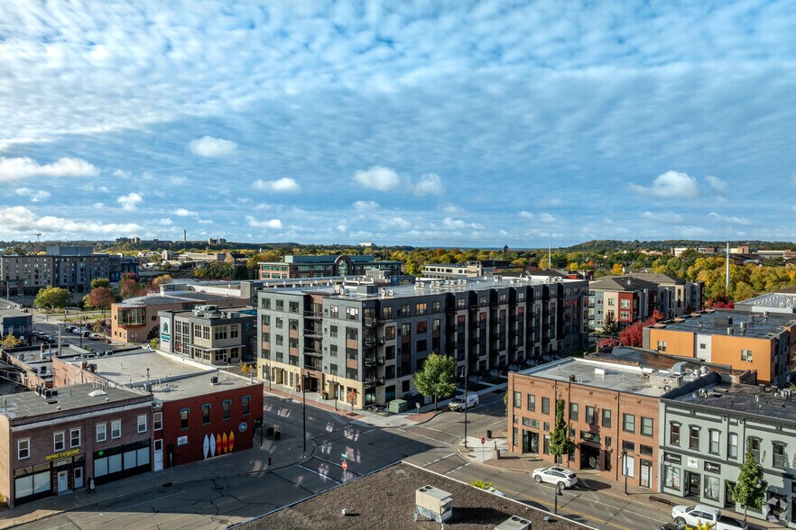 More Photos Of 214 N Barstow St, Eau Claire Apartments For Lease