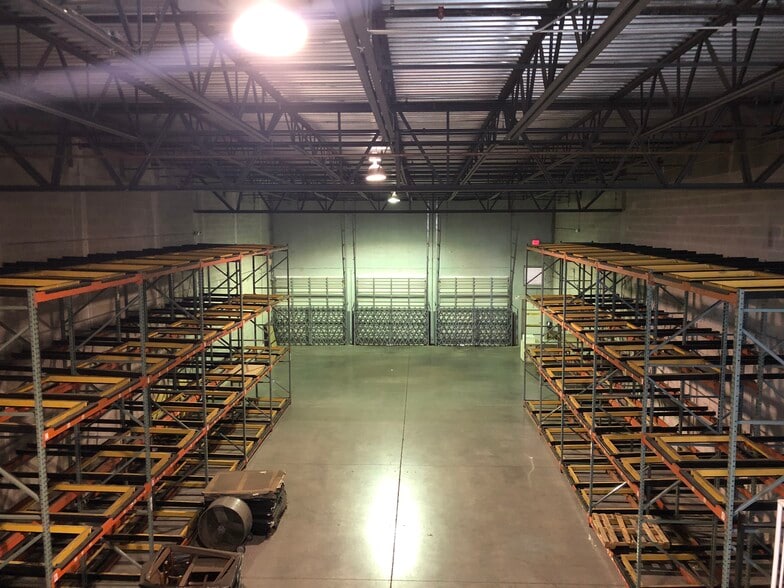 More Photos Of 1345 NW 98th Ct, Doral Warehouse For Lease