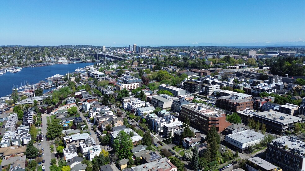 Primary Photo Of 2318 Yale Ave E, Seattle Apartments For Sale