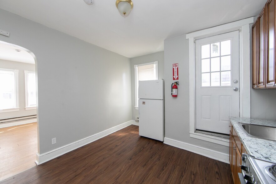 More Photos Of 2709 Westfield Ave, Camden Apartments For Sale
