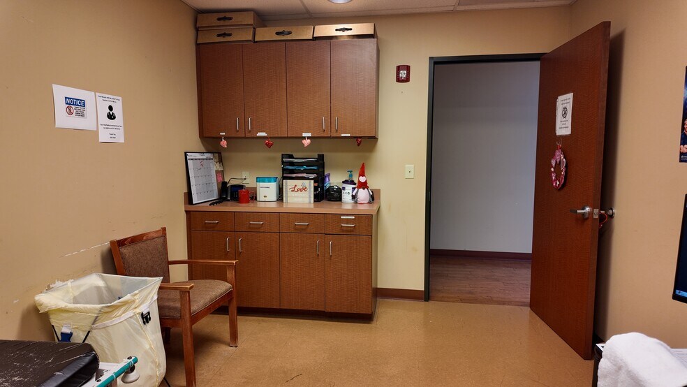 More Photos Of 2401 FM 646, Dickinson Medical For Sale