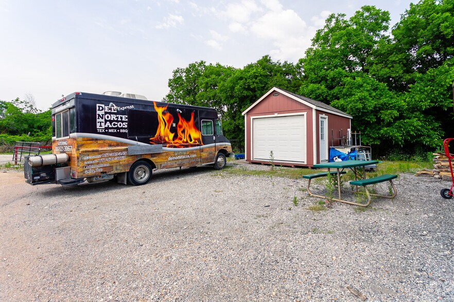 More Photos Of 125 W Highway 171, Godley Freestanding For Sale