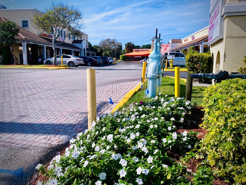 More Photos Of 11575 US Route 1, North Palm Beach Unknown For Lease