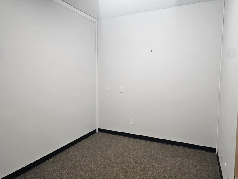 More Photos Of 1023 La Salle Av, Prince George Office For Lease