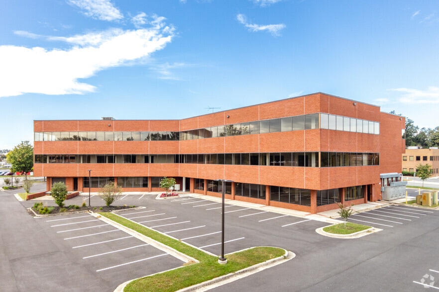 Primary Photo Of 4 Taft Ct, Rockville Medical For Sale