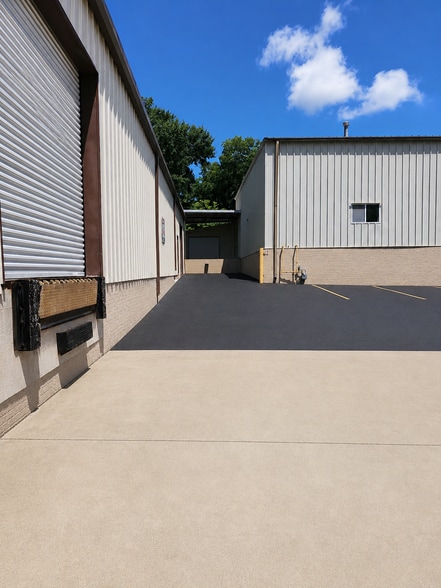 More Photos Of 6221 Monticello Rd, Columbia Warehouse For Lease