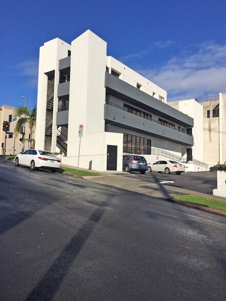 More Photos Of 1650 Westwood Blvd, Los Angeles Loft Creative Space For Lease
