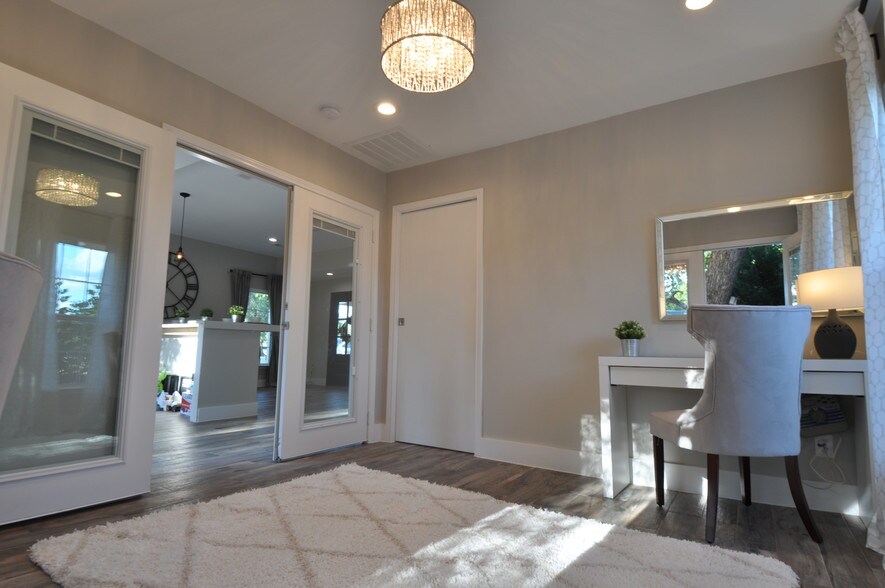 More Photos Of 8849 Carroll Cir, Frisco Freestanding For Sale