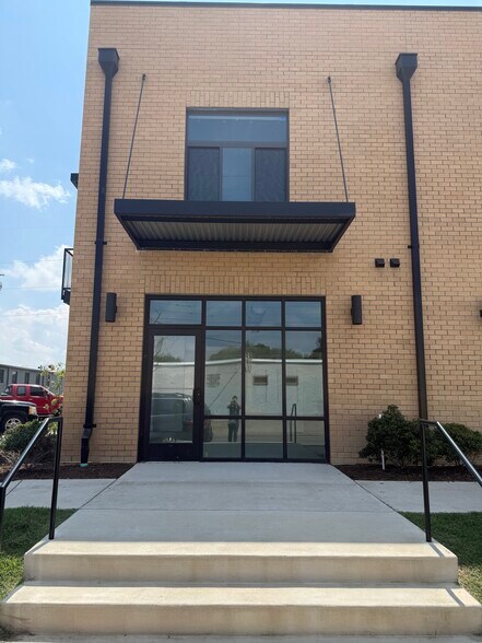 More Photos Of 601 W 24th St, Norfolk Apartments For Lease