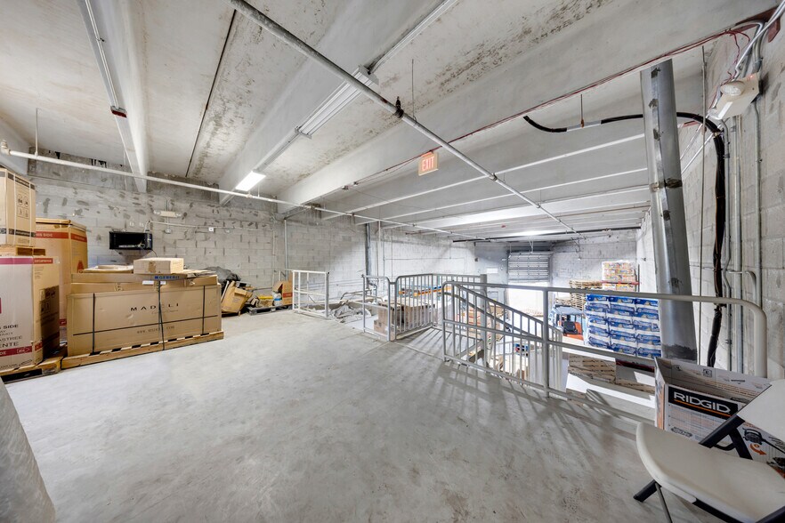 More Photos Of 2051 NW 112th Ave, Miami Distribution For Sale